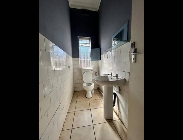 6 BEDROOM HOUSE FOR SALE IN KENSINGTON